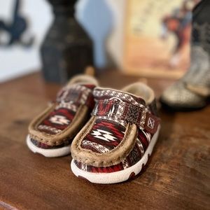 Toddler Twisted X size 4